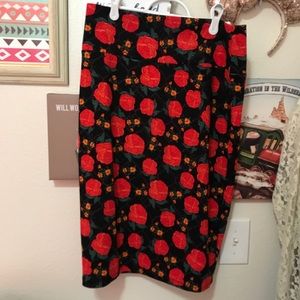 BNWOT Large Floral LuLaRoe Cassie